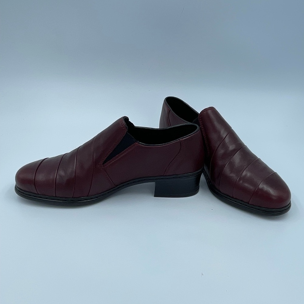 Rieker burgundy shoes